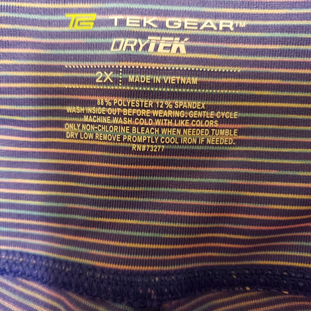 SIZE 2X - Active Wear Capri Pants - Picture 4 of 7